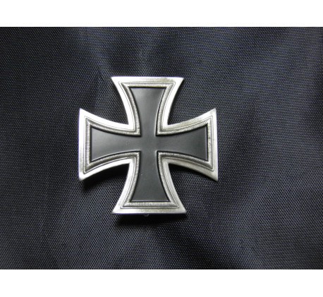 WW2 EK1 Iron Cross 1'st Class "pin-back" Type